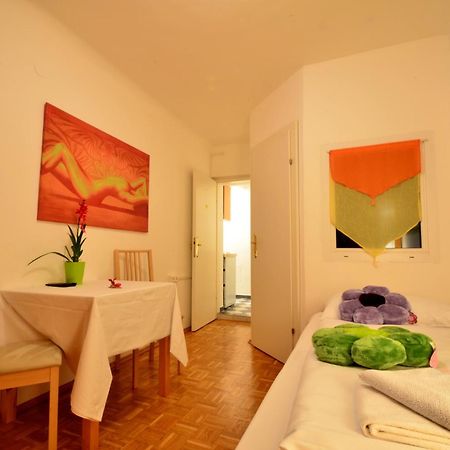 Ajo Vienna Siemens - Contactless Check-In Apartment ภายนอก รูปภาพ